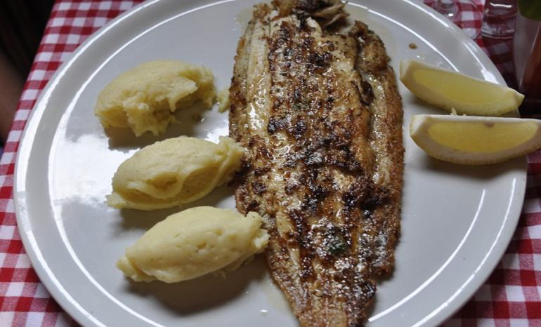 Chez l'Pere Sarrasin, brasserie à Cerfontaine