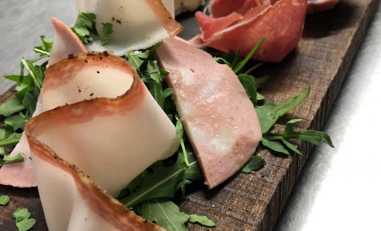 Mona Lisa, restaurant à Yvoir