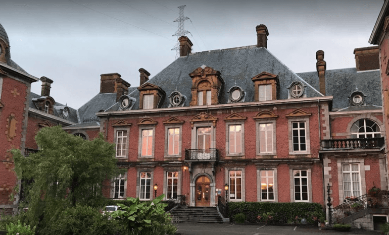 Domaine Du Château De La Neuville, restaurant à Tihange (Huy)