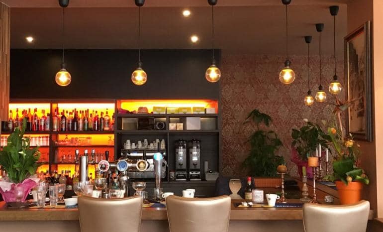 Le Saxophone, brasserie à Dinant