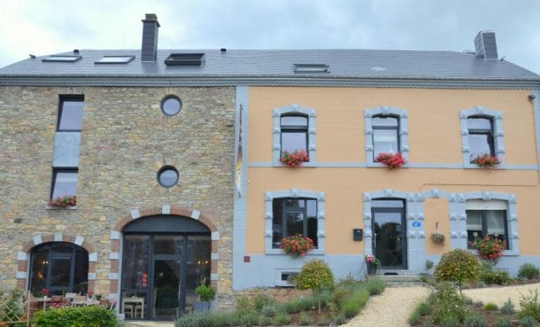 La Grange De Juliette, hôtel-restaurant à Libin