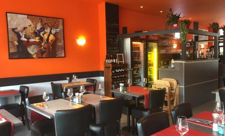 Chez Nino, brasserie à Dinant