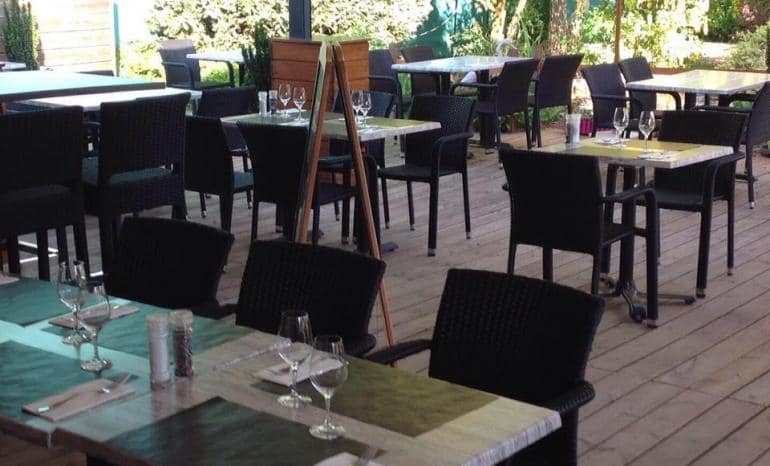 Le Longchamps : Chez Sardou, restaurant à Waremme