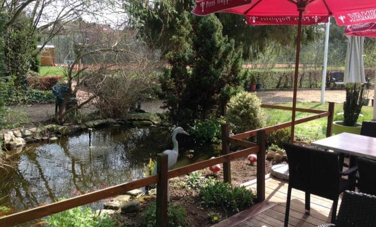 Le Longchamps : Chez Sardou, restaurant à Waremme