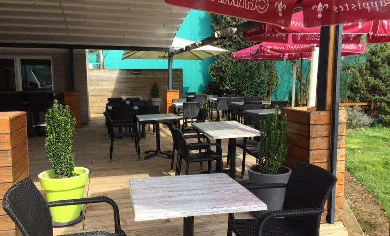 Le Longchamps : Chez Sardou, restaurant à Waremme