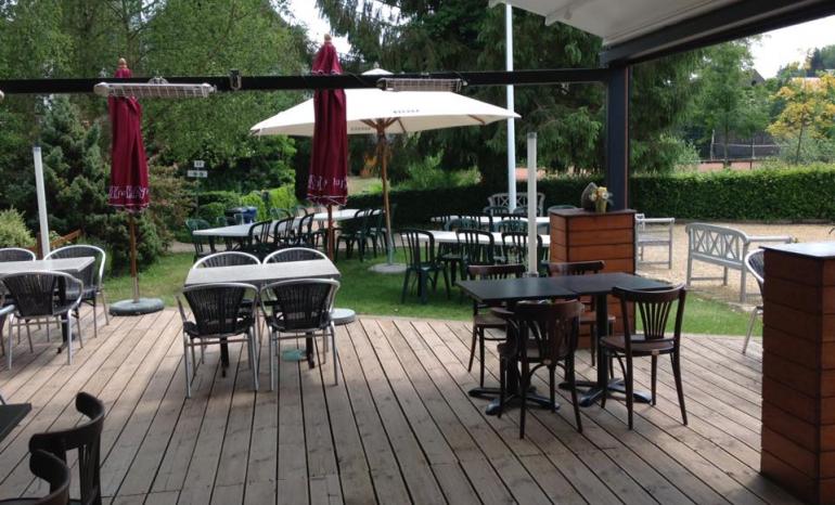 Le Longchamps : Chez Sardou, restaurant à Waremme