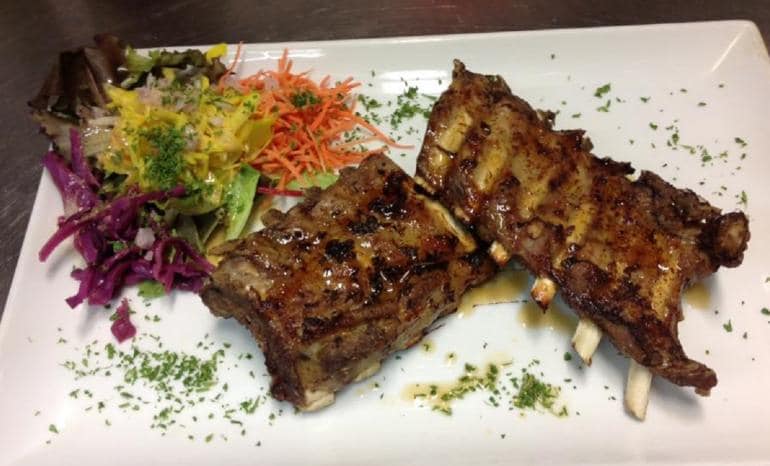 Le Longchamps : Chez Sardou, restaurant à Waremme