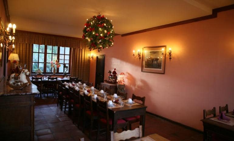 Hostellerie d'Herock : Hôtel, hôtel à Houyet