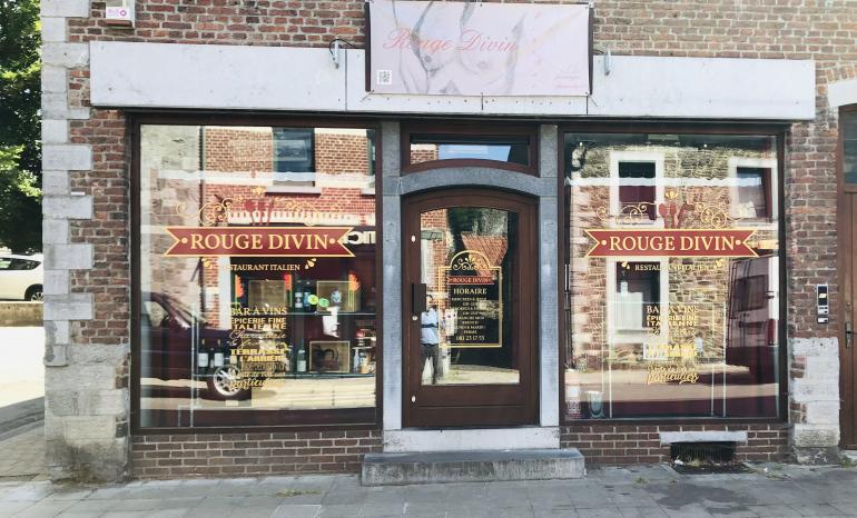 Rouge Divin, bar à vins à Profondeville