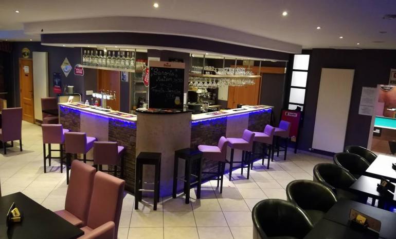 Diamond's Bar, bar à Libramont-Chevigny