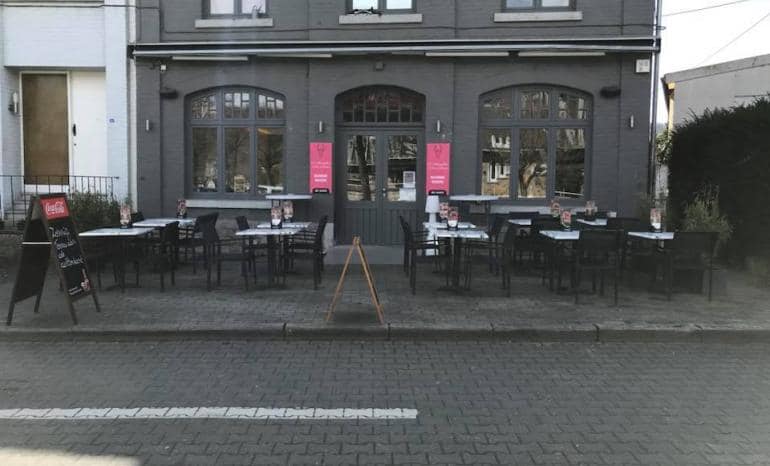 L'Atmosphère côté Meuse, brasserie à Anseremme (Dinant)