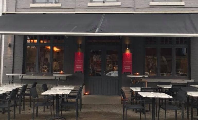 L'Atmosphère côté Meuse, brasserie à Anseremme (Dinant)