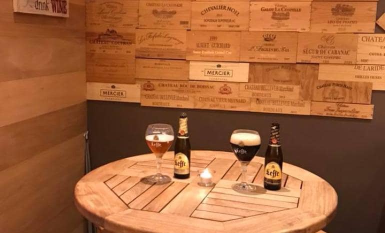 L'Atmosphère côté Meuse, brasserie à Anseremme (Dinant)