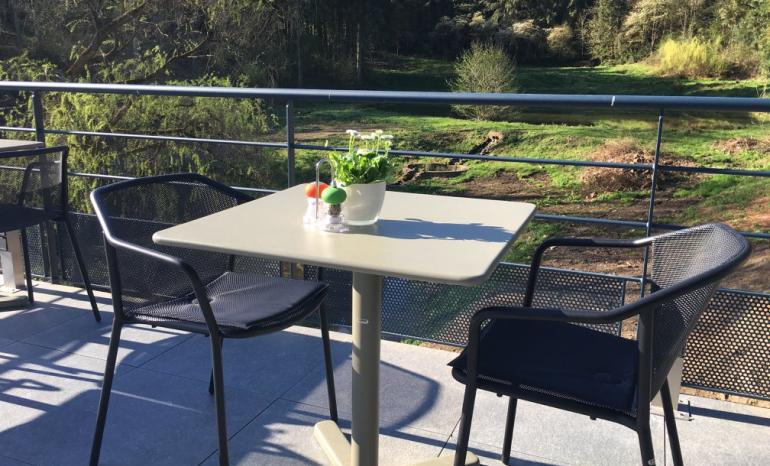 La Libellule : Restaurant, restaurant à Beauraing