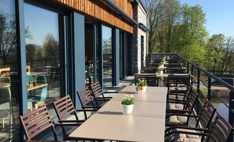 La Libellule : Restaurant, restaurant à Beauraing