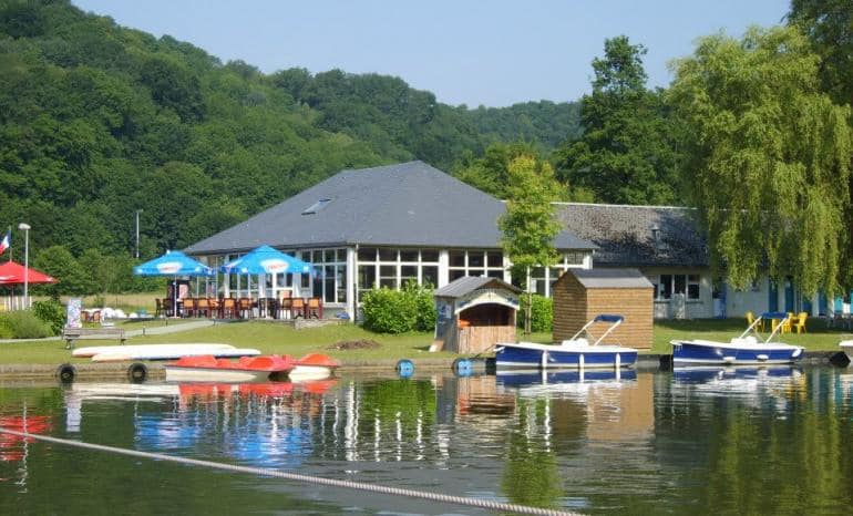 L'île d'Yvoir, brasserie à Yvoir