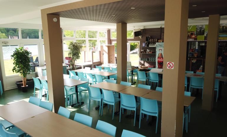 L'île d'Yvoir, brasserie à Yvoir