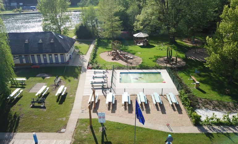 L'île d'Yvoir, brasserie à Yvoir