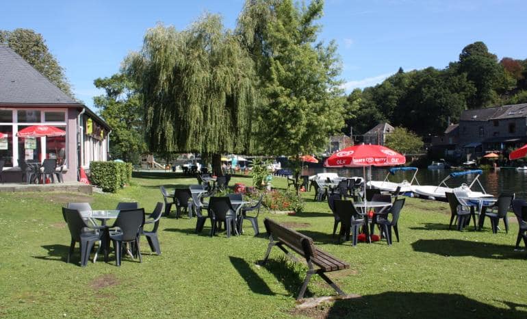 L'île d'Yvoir, brasserie à Yvoir