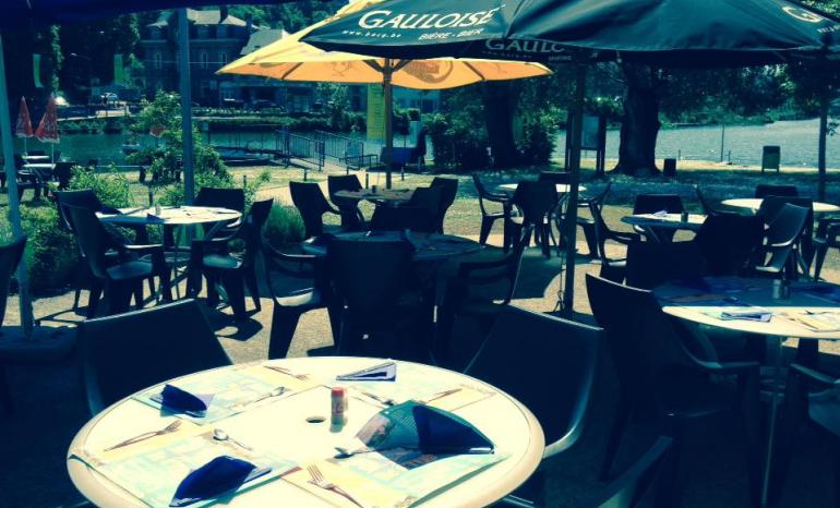 L'île d'Yvoir, brasserie à Yvoir