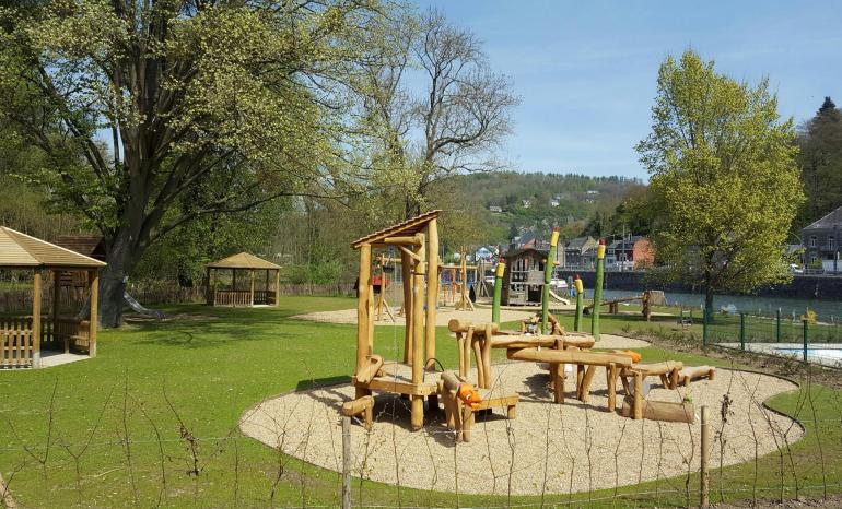 L'île d'Yvoir, brasserie à Yvoir