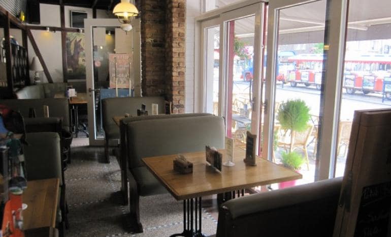 Le Bronze, brasserie à La Roche-en-Ardenne