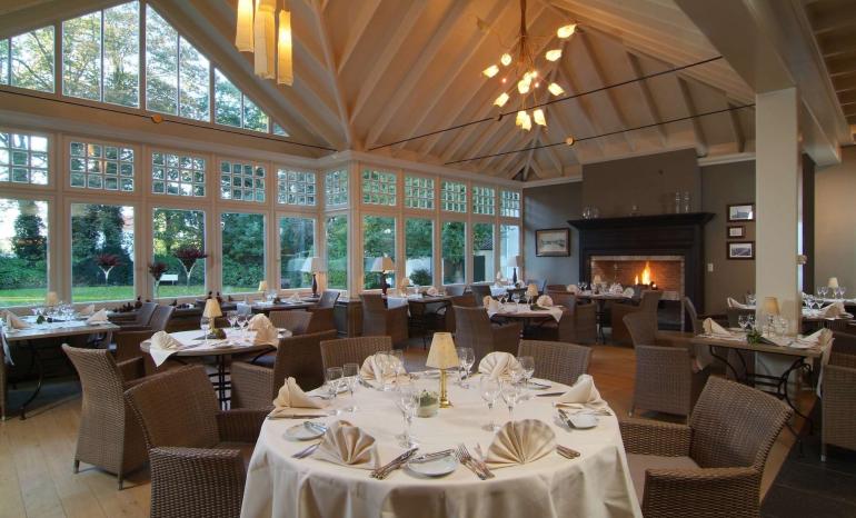 Den Hof : Restaurant, restaurant à Zelzate