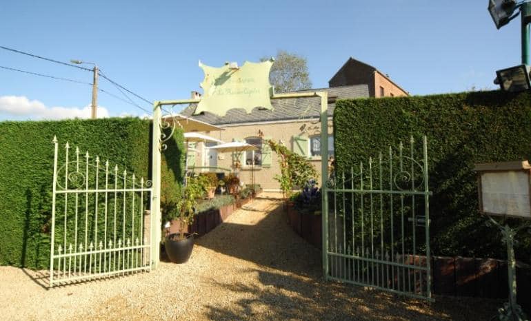Le Mas Des Cigales, restaurant à Floreffe