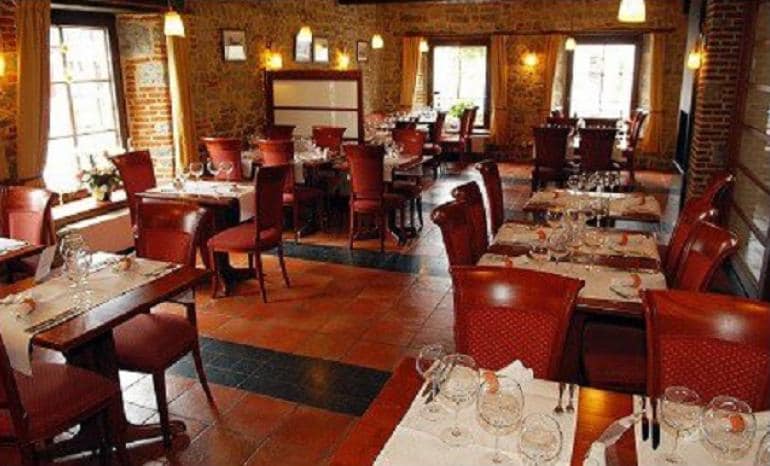 Quatre Voyes, restaurant à Olloy-sur-Viroin (Viroinval)