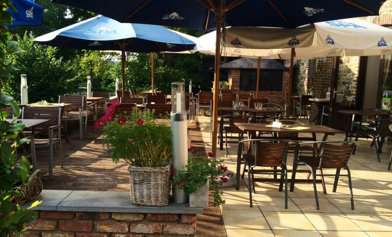 Aux Campinaires : Restaurant, restaurant à Spa