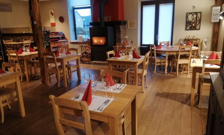 Aux Campinaires : Restaurant, restaurant à Spa