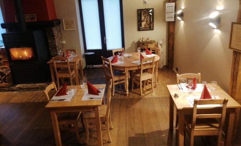 Aux Campinaires : Restaurant, restaurant à Spa