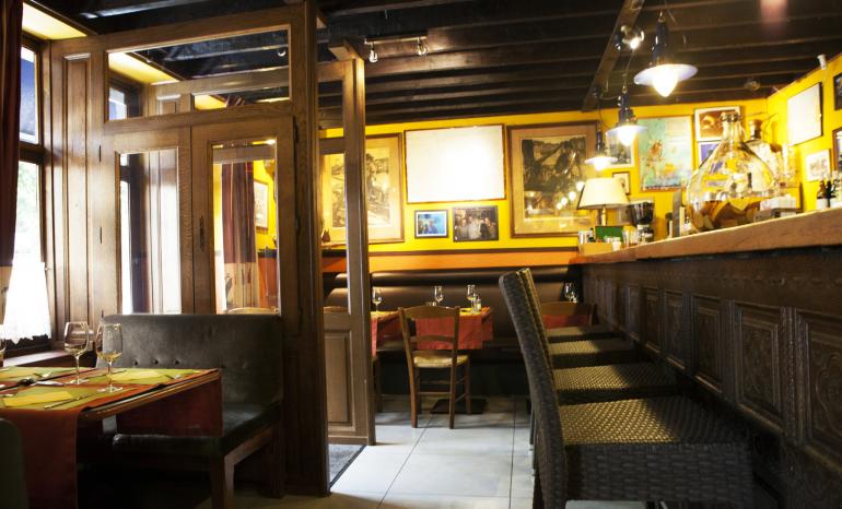 Café De La Gare, restaurant à Profondeville