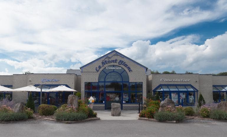 Le Mont Blanc, glacerie à Ciney