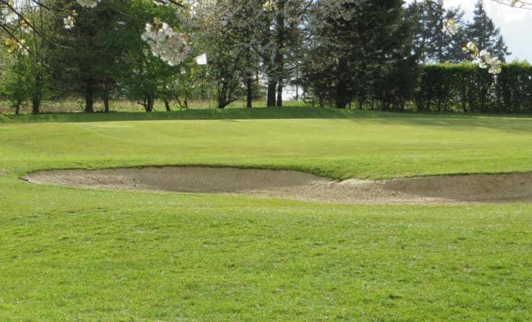 Brasserie NH : Golf, golf à Mazy (Gembloux)