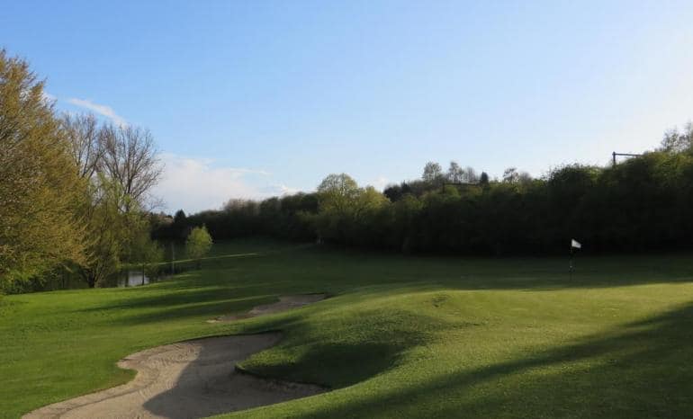 Brasserie NH : Golf, golf à Mazy (Gembloux)