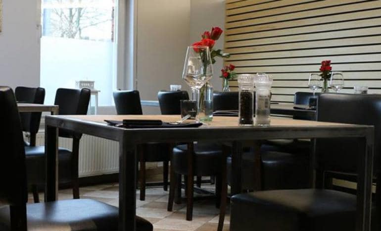 A l'Ombre Du Clocher, restaurant à Welkenraedt