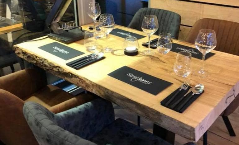 Signé Jeanne : Chapiteau, restaurant à La Roche-en-Ardenne