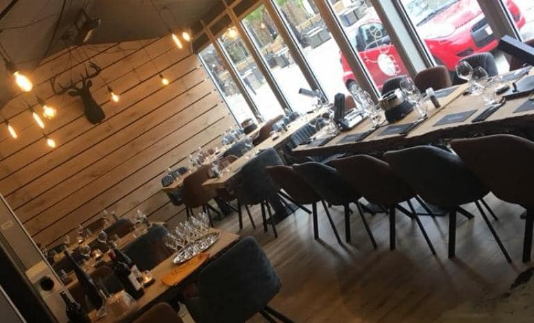 Signé Jeanne : Chapiteau, restaurant à La Roche-en-Ardenne