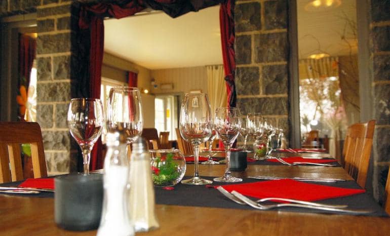 Auberge Grill Le Freyr : Restaurant, restaurant à Anseremme (Dinant)