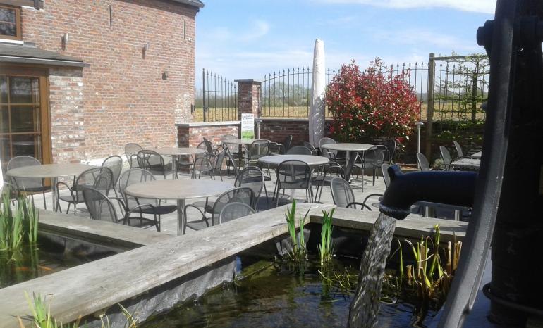 La Fermette Des Pins : Restaurant, restaurant à Buvrinnes (Binche)