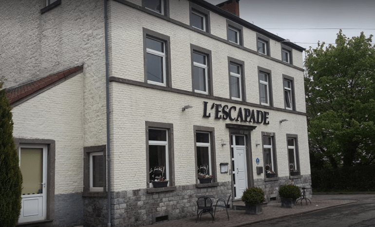 La fouchette à droite, hôtel-restaurant à Balâtre (Jemeppe-sur-Sambre)