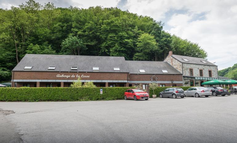 Auberge De La Lesse : Restaurant, restaurant à Celles (Houyet)