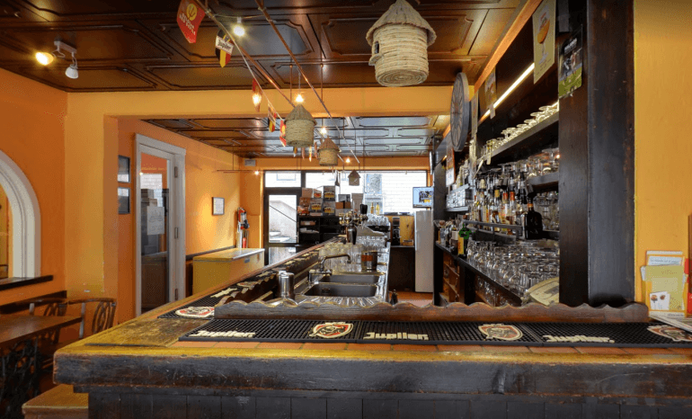 La p'tite Gayole, taverne à Louvain-la-Neuve (Ottignies-Louvain-la-Neuve)