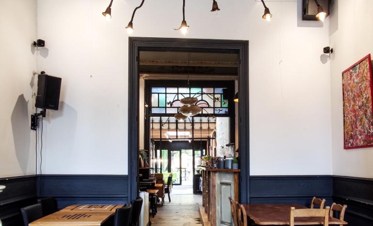 Côté Cour - Côté Jardin, brasserie à Liège