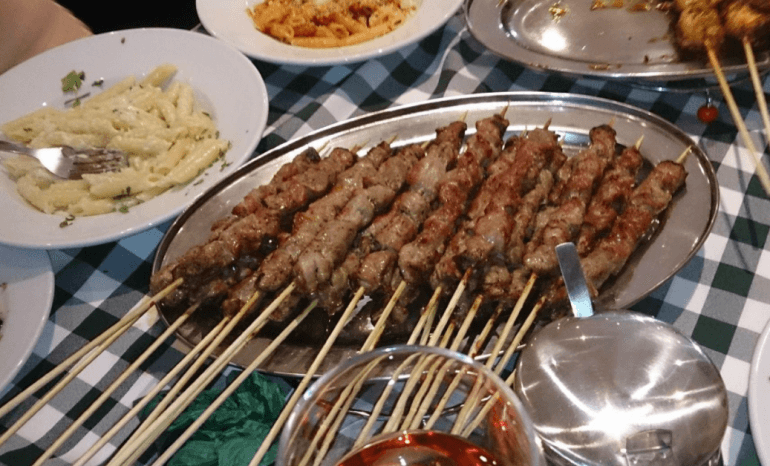 Le Bar A Brochettes, restaurant à Monceau-sur-Sambre (Charleroi)