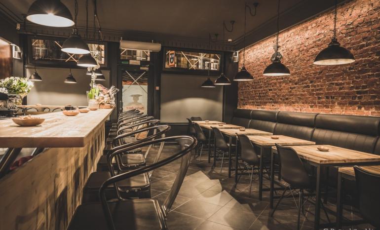 Charles-quint, restaurant à Tournai