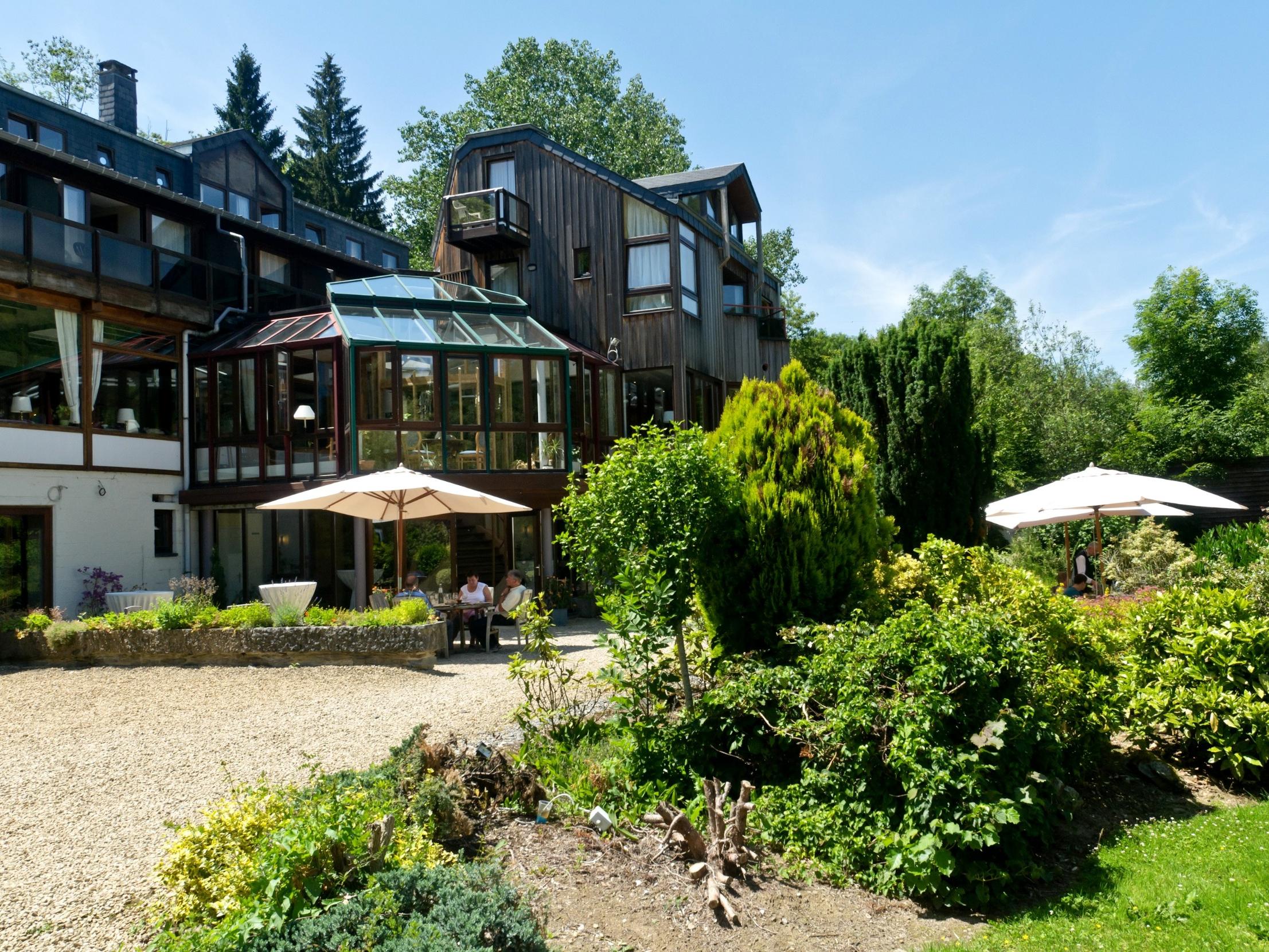 La Claire Fontaine, hôtelRestaurant à Beausaint (La RocheenArdenne